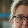 Sandra Morel, cheffe d’opérations, concentrée sur la logistique